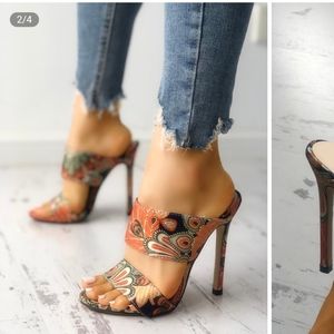 Paisley designed multi color heel